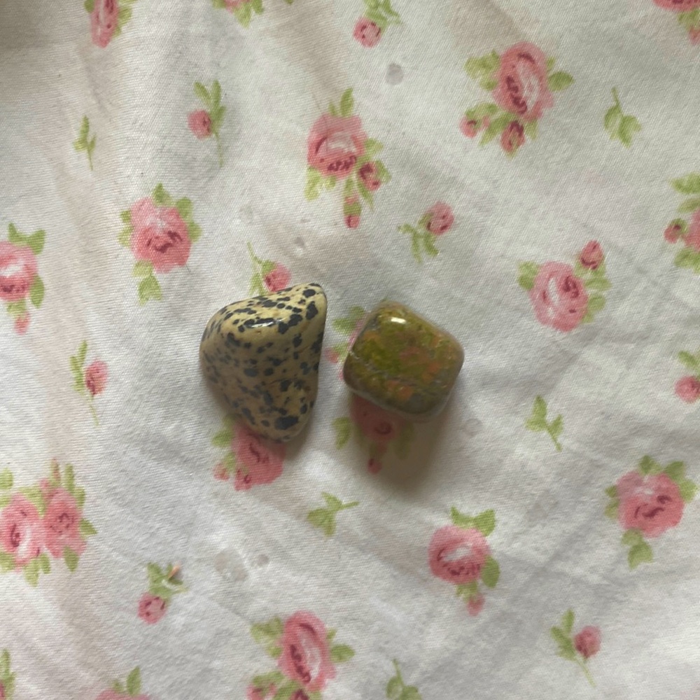 2 crystals